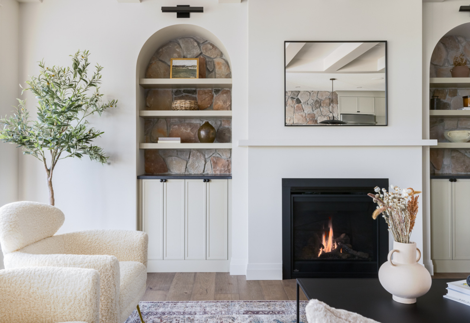 Living Rooms & Fireplaces - CSI - Canadian Stone Industries ENG